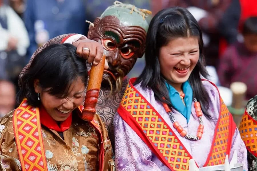 Jambay Lhakhang Drup – Lễ Hội Huyền Bí Nhất Bhutan